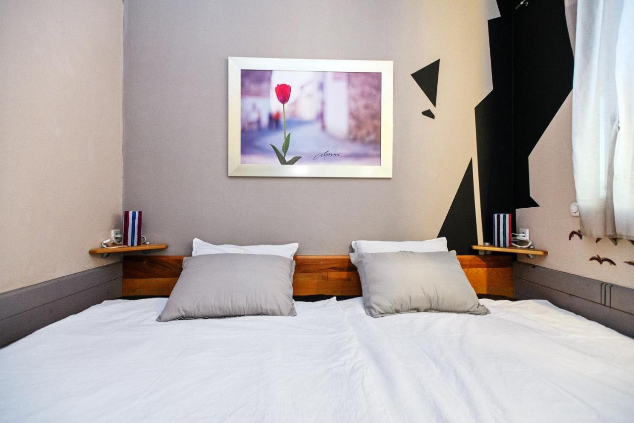 Lupino'S Gallery Apartment - Old Town Zadar Buitenkant foto